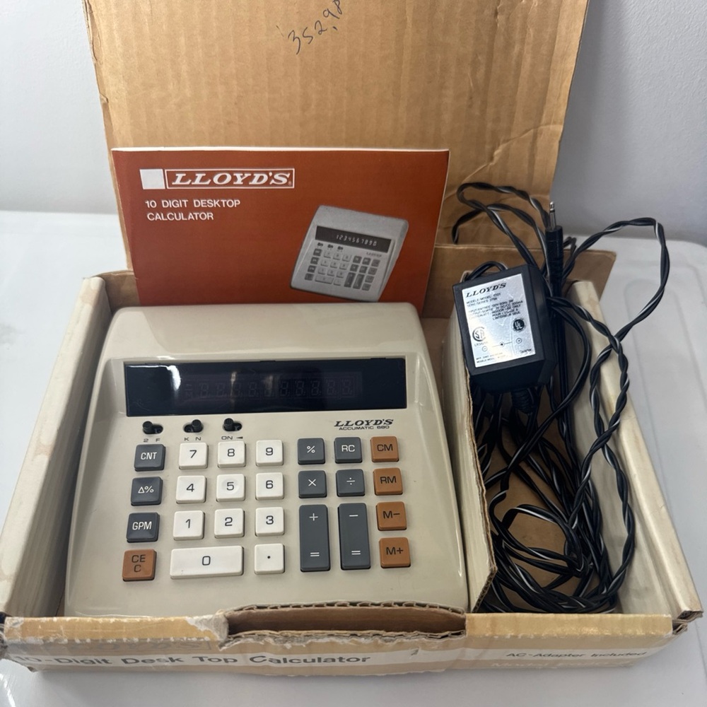 LLOYD'S Beige Desktop Calculator original box